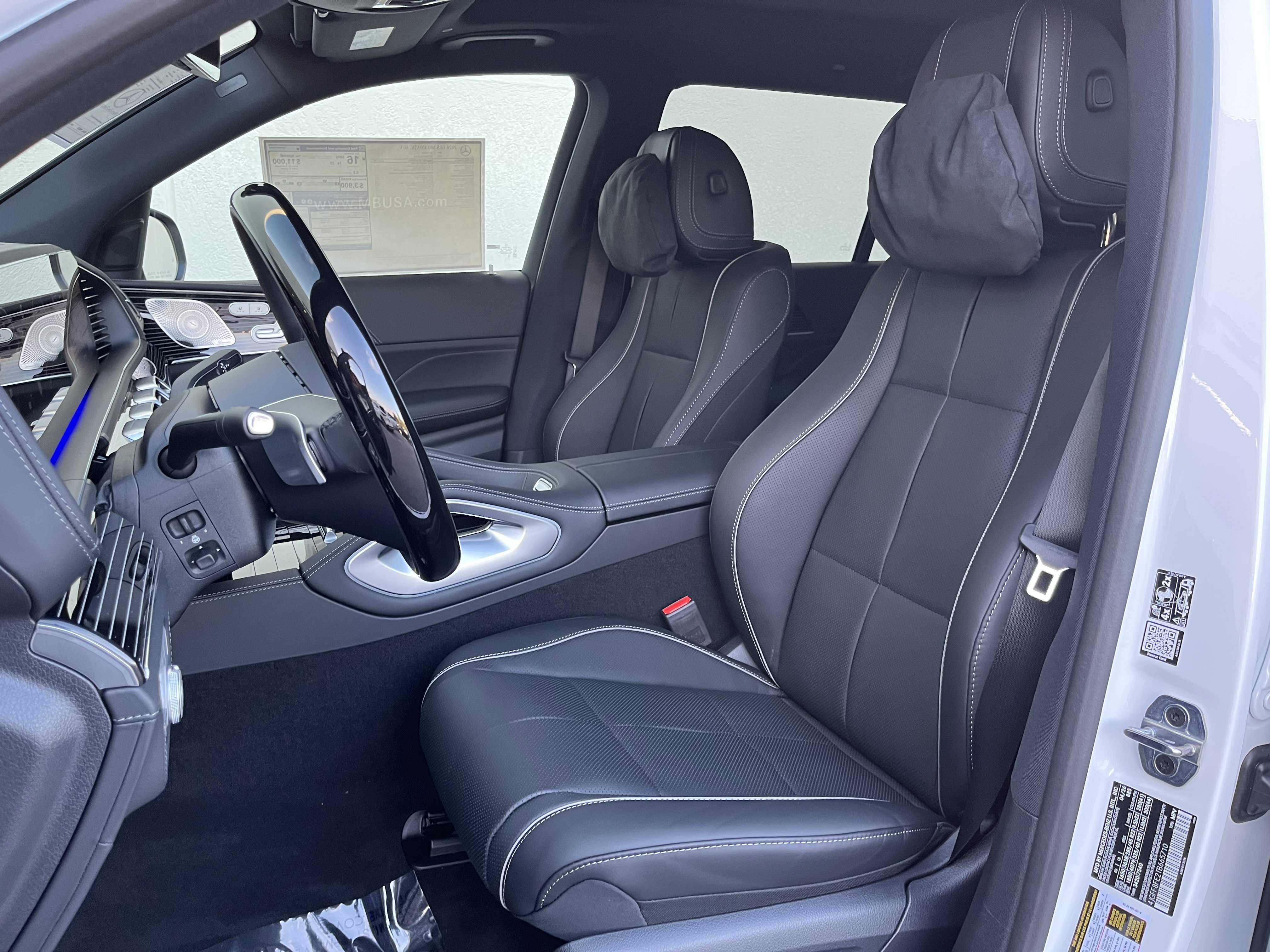 New 2026 MANUFAKTUR Moonlight White Metallic Mercedes-Benz GLS 580 image 16