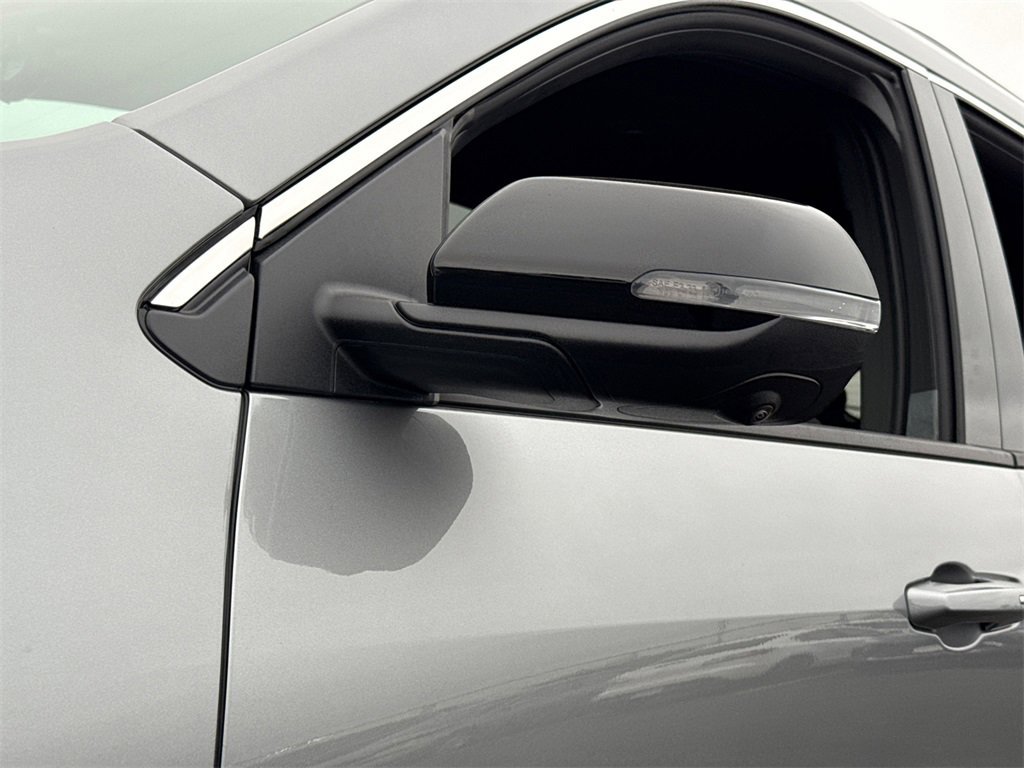 2026 GMC ACADIA - Image 11