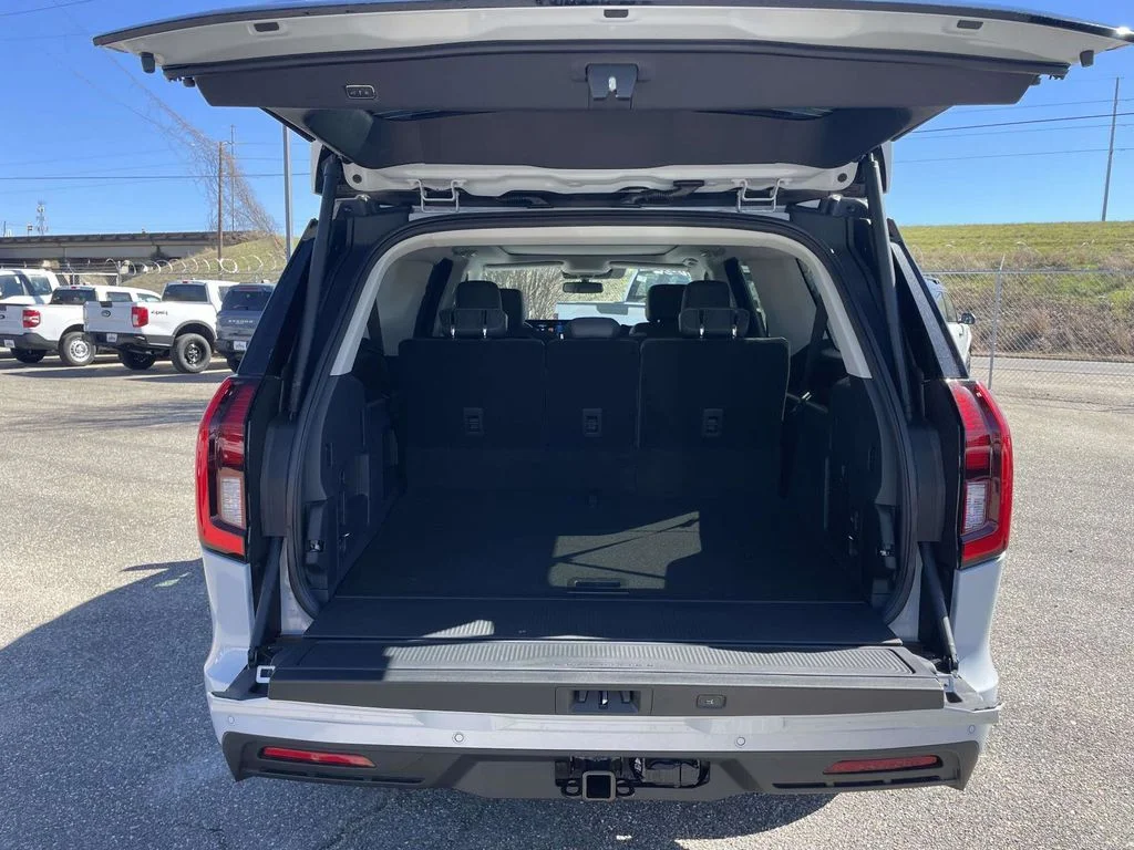 New 2026 Silver Ford Active image 10