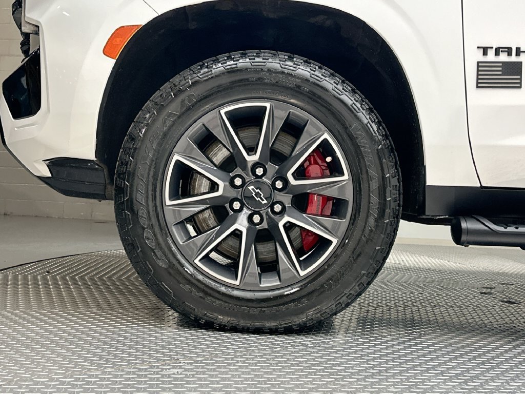 Used 2021 Summit White Chevrolet Z71 image 17