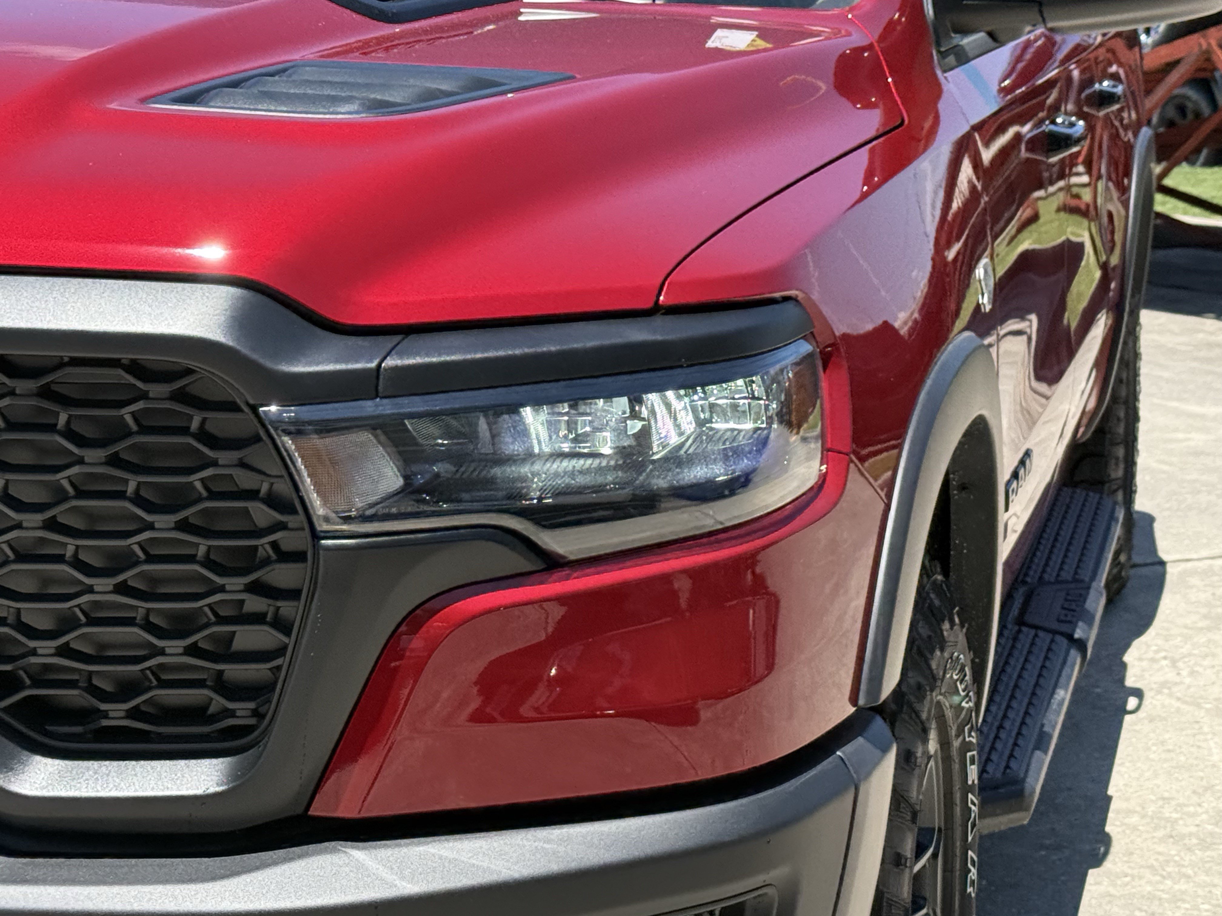 New 2026 Molten Red Pearl-Coat Exterior Paint RAM Rebel image 7