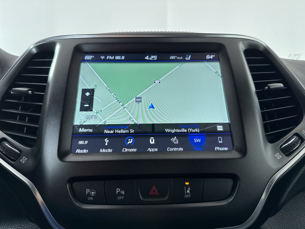 Used 2019 Bright White Clearcoat Jeep Trailhawk Elite image 16