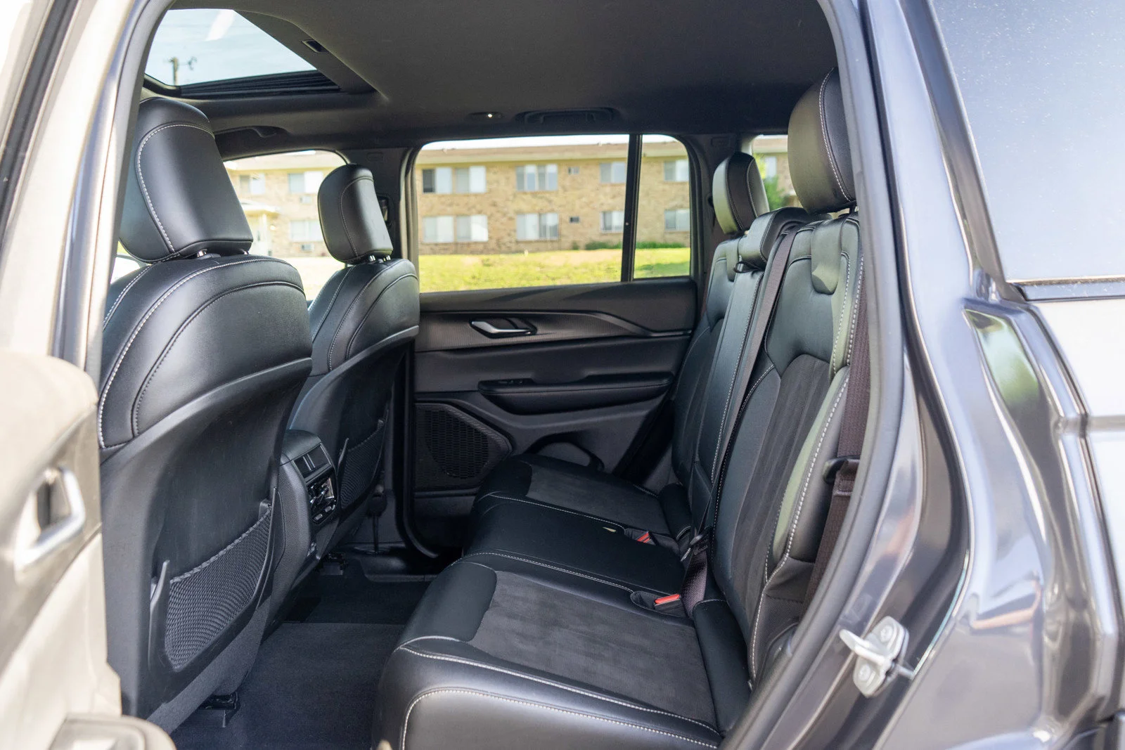 Used 2023 Baltic Gray Metallic Clearcoat Jeep Altitude X image 30