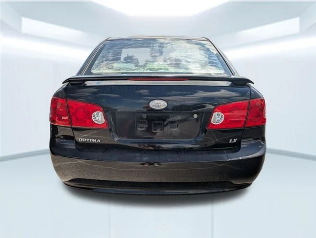 Used 2008 Kia Optima LX with VIN KNAGE123385221391 for sale in Pensacola, FL