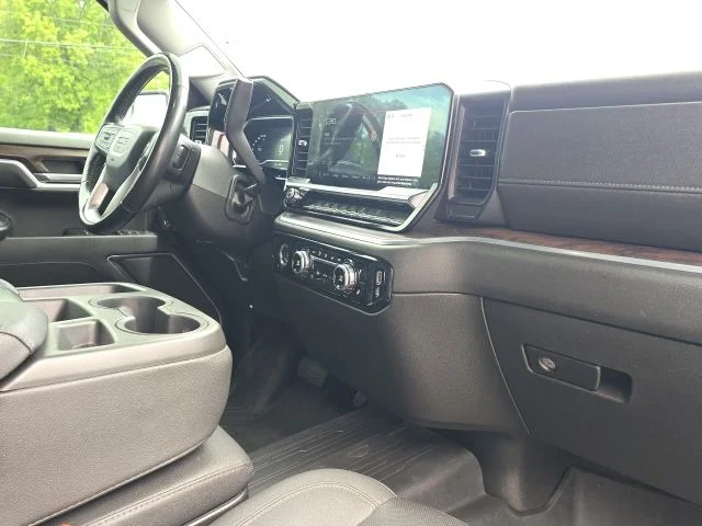 Used 2022 Silver GMC SLT image 23