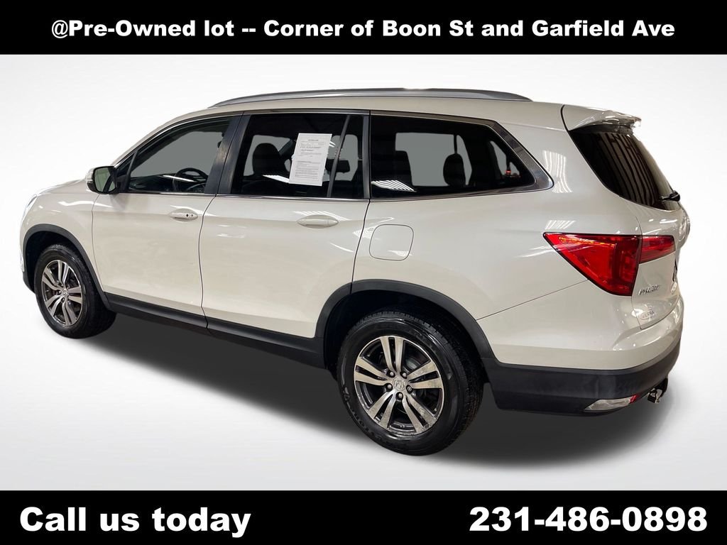 Used 2016  Honda EX image 3