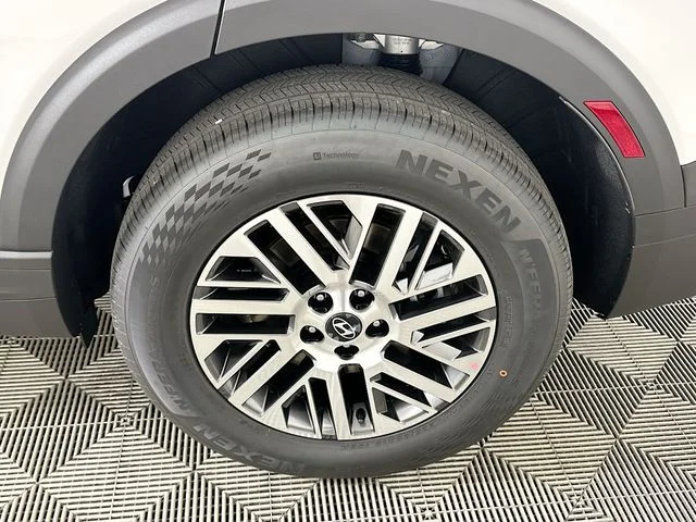 New 2026 White Hyundai SE image 22