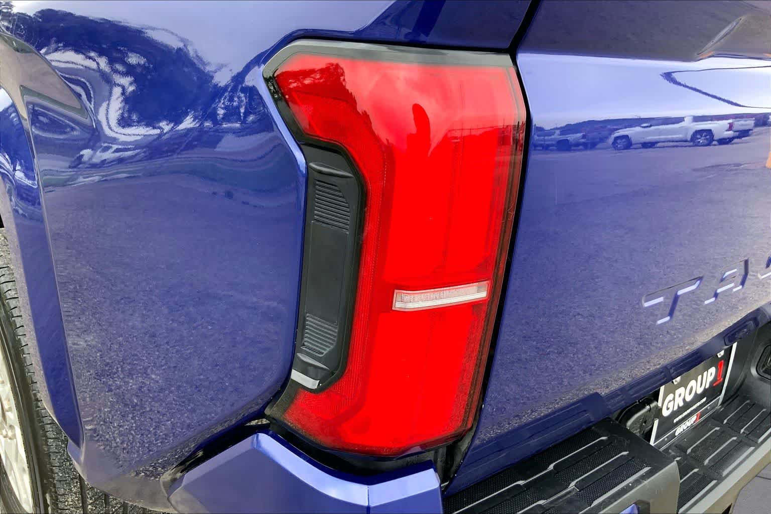Used 2024 Blue Crush Metallic Toyota SR5 image 28