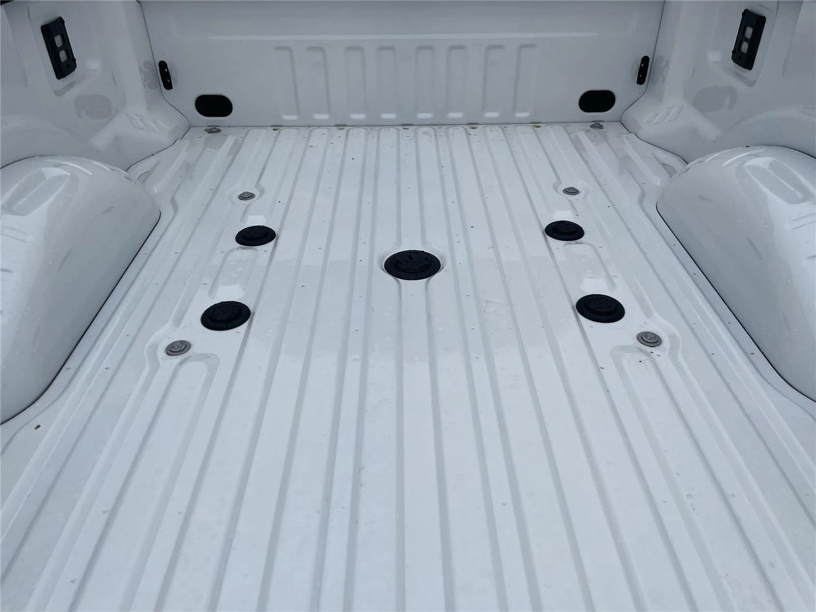 New 2026 Star White Metallic Tri-Coat Ford Platinum image 8