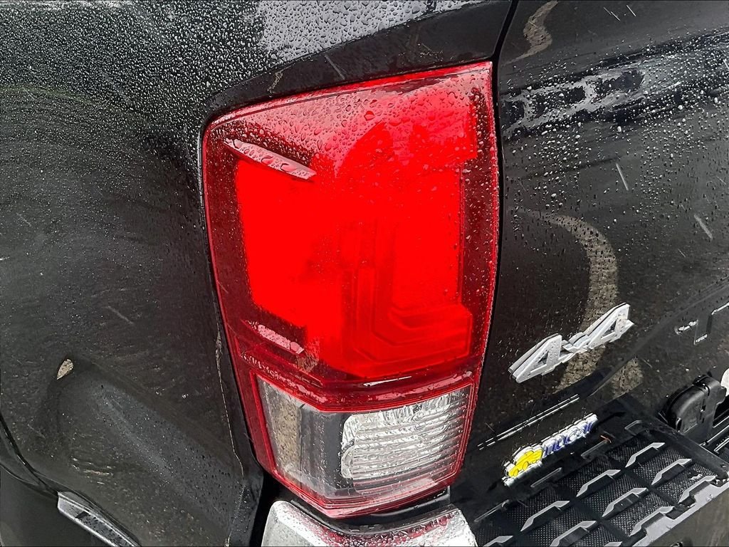 Used 2019 Black Toyota SR5 image 34