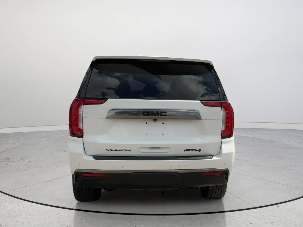 Used 2024 White GMC AT4 image 5