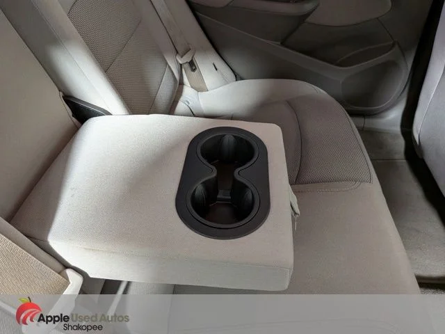 Used 2018 White Chevrolet LT image 34