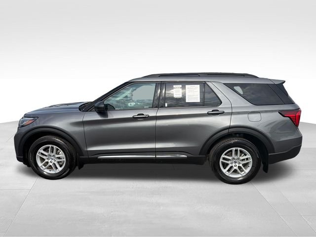 Used 2025 Gray Ford Active image 2