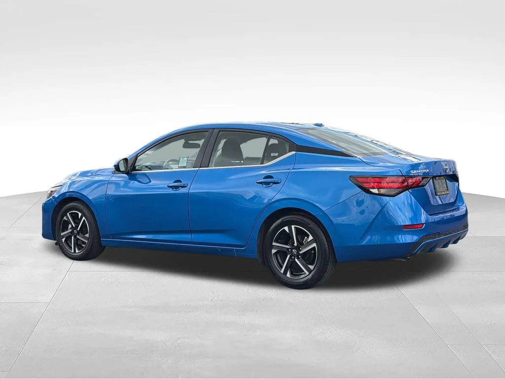 Used 2025 Blue Nissan SV image 5