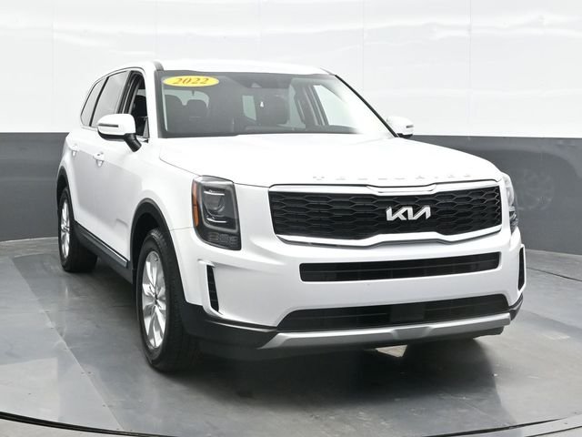 Used 2022 White Kia LX image 6