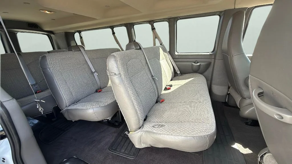 Used 2025 Summit White Chevrolet 1LT image 29