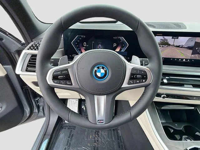 New 2026 Skyscraper Grey Metallic BMW xDrive50e image 40