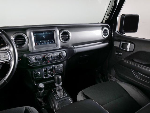 2021 Jeep Gladiator Overland - Photo 18
