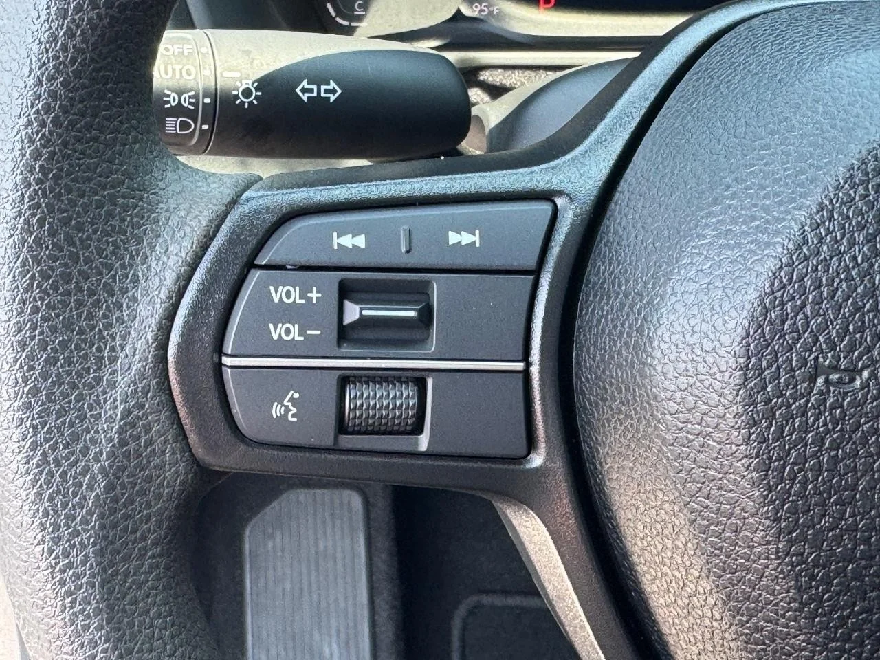 2025 Honda Accord LX - Photo 21