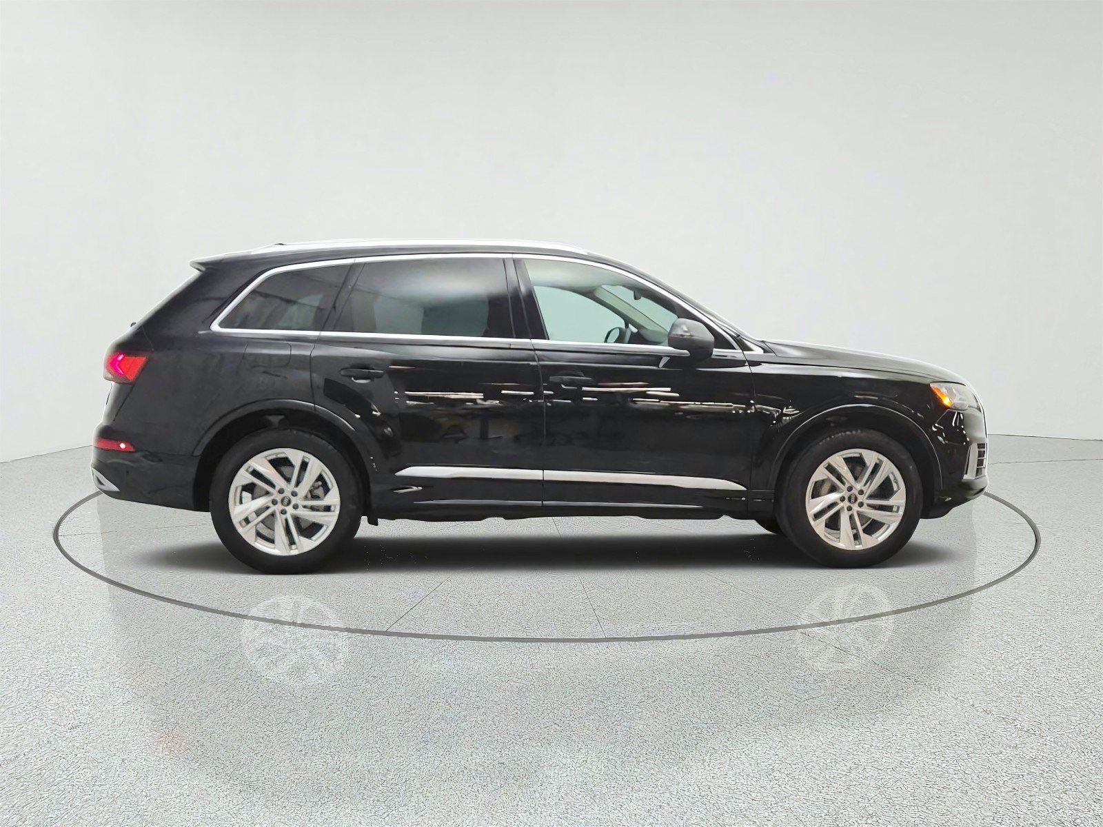 Used 2023 Mythos Black Metallic Audi Premium image 4