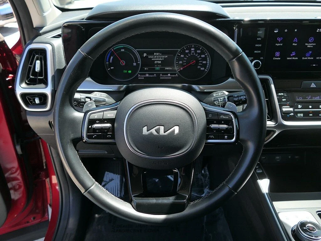 Used 2023 Red Kia EX image 17