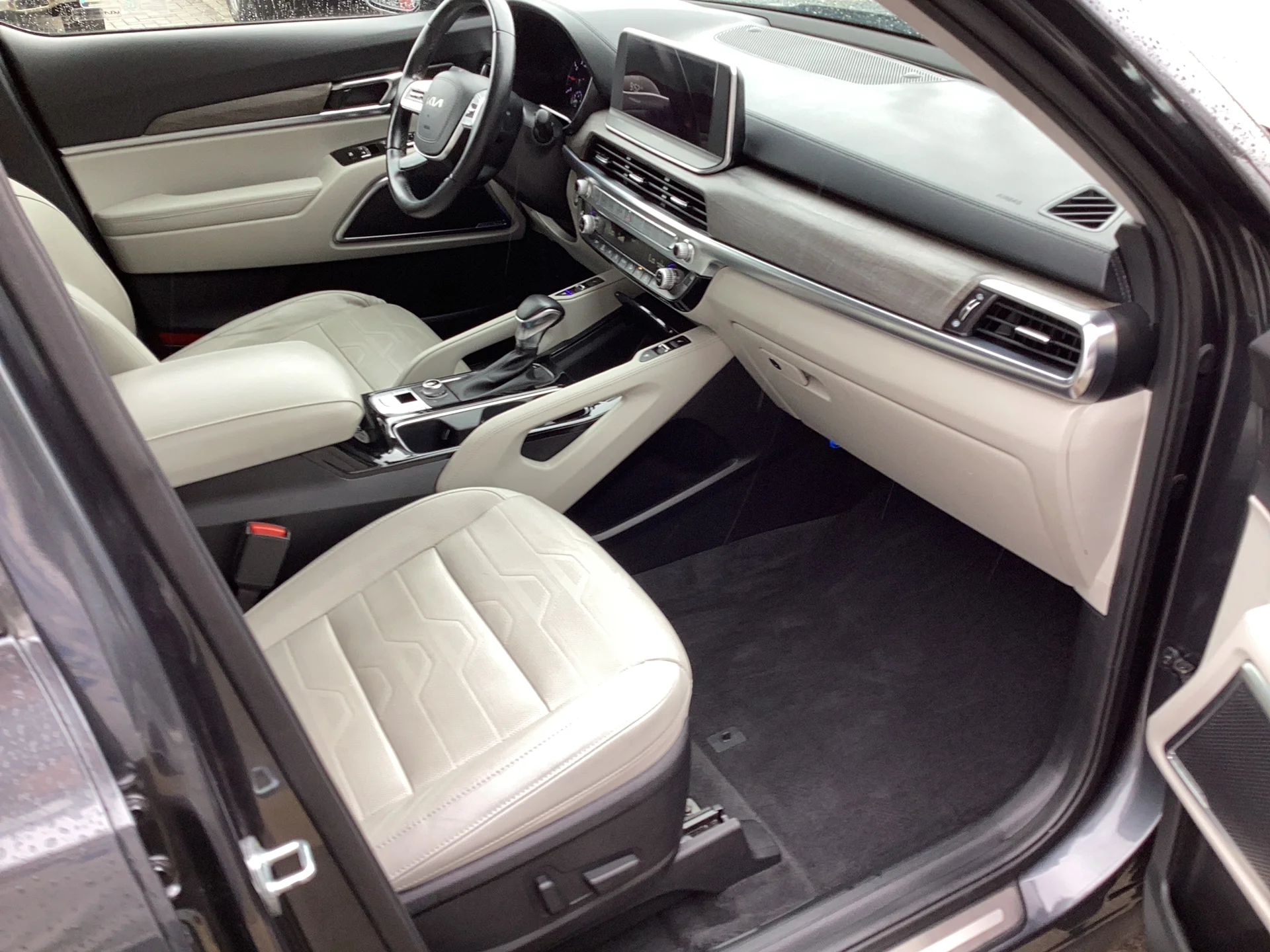 Used 2022 Gravity Gray Kia SX image 10