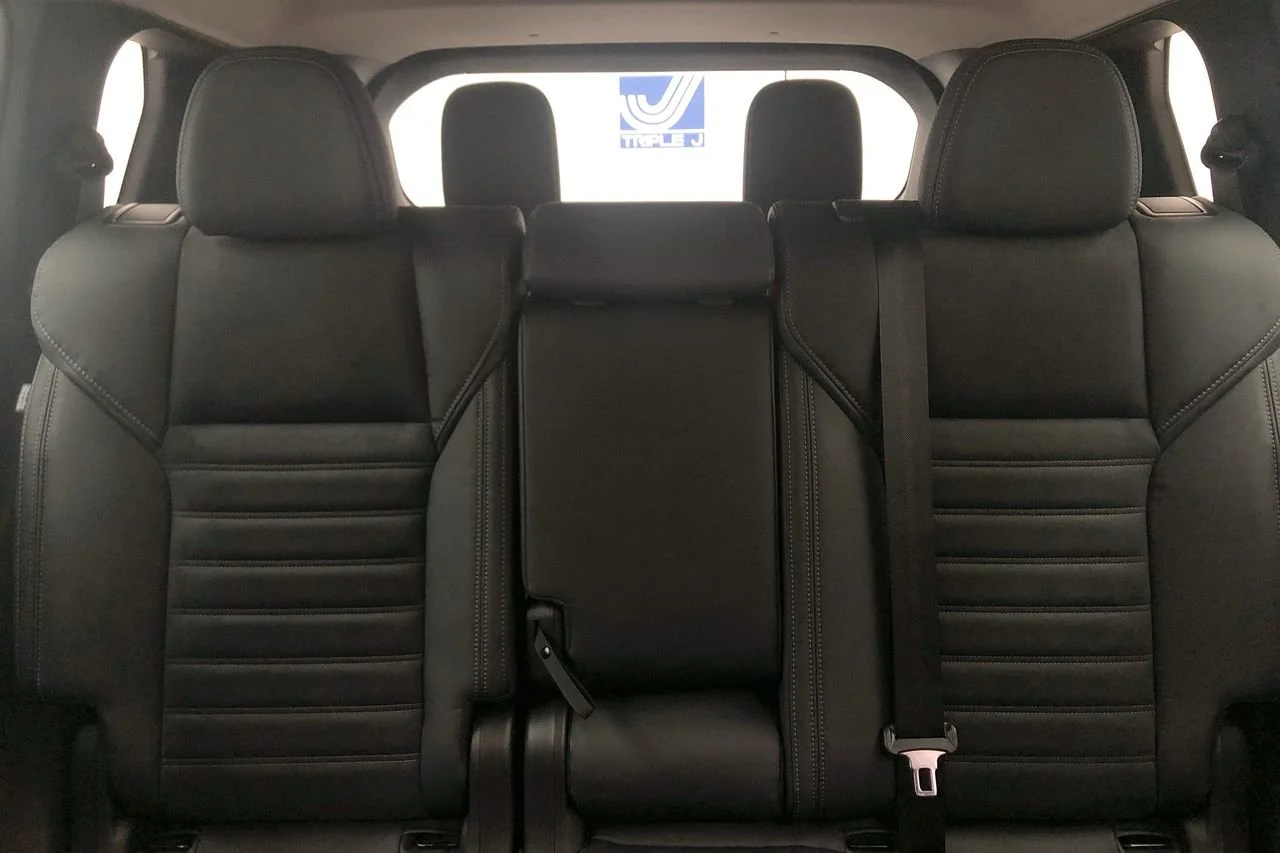 Used 2022 Red Diamond Mitsubishi  image 14