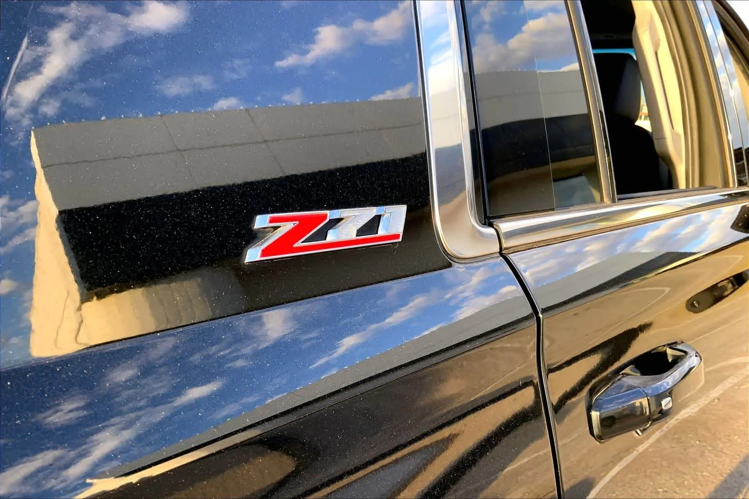 Used 2020 BLACK Chevrolet LT image 30