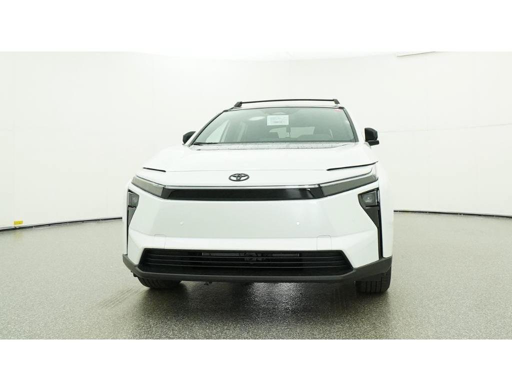 New 2026 Wind Chill Pearl Toyota XLE image 31