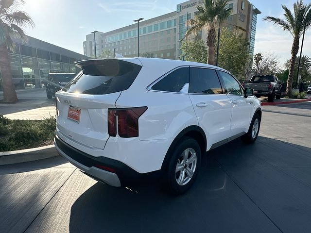 Used 2026 Glacial White Pearl Kia LX image 7
