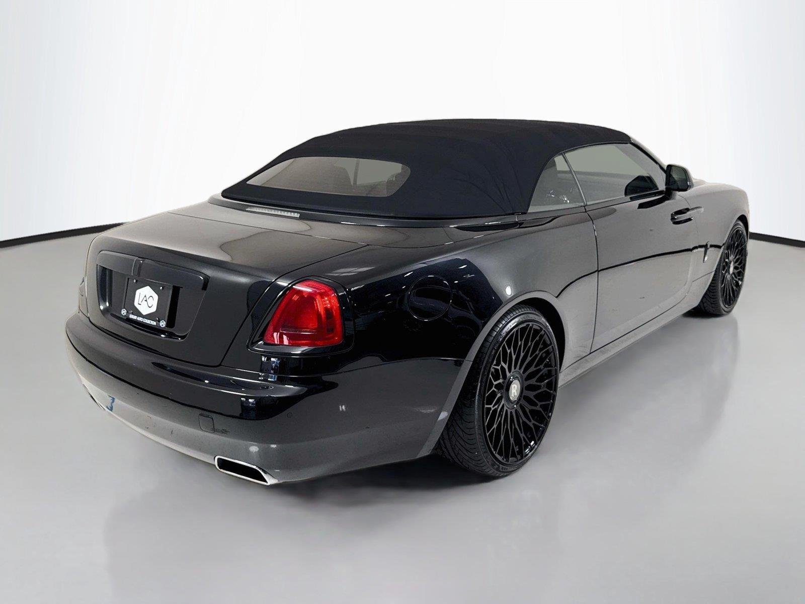 Used 2018 Obsidian Rolls-Royce  image 44