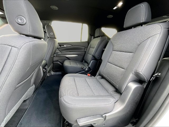 New 2027 Polar White Tricoat Chevrolet LT image 14