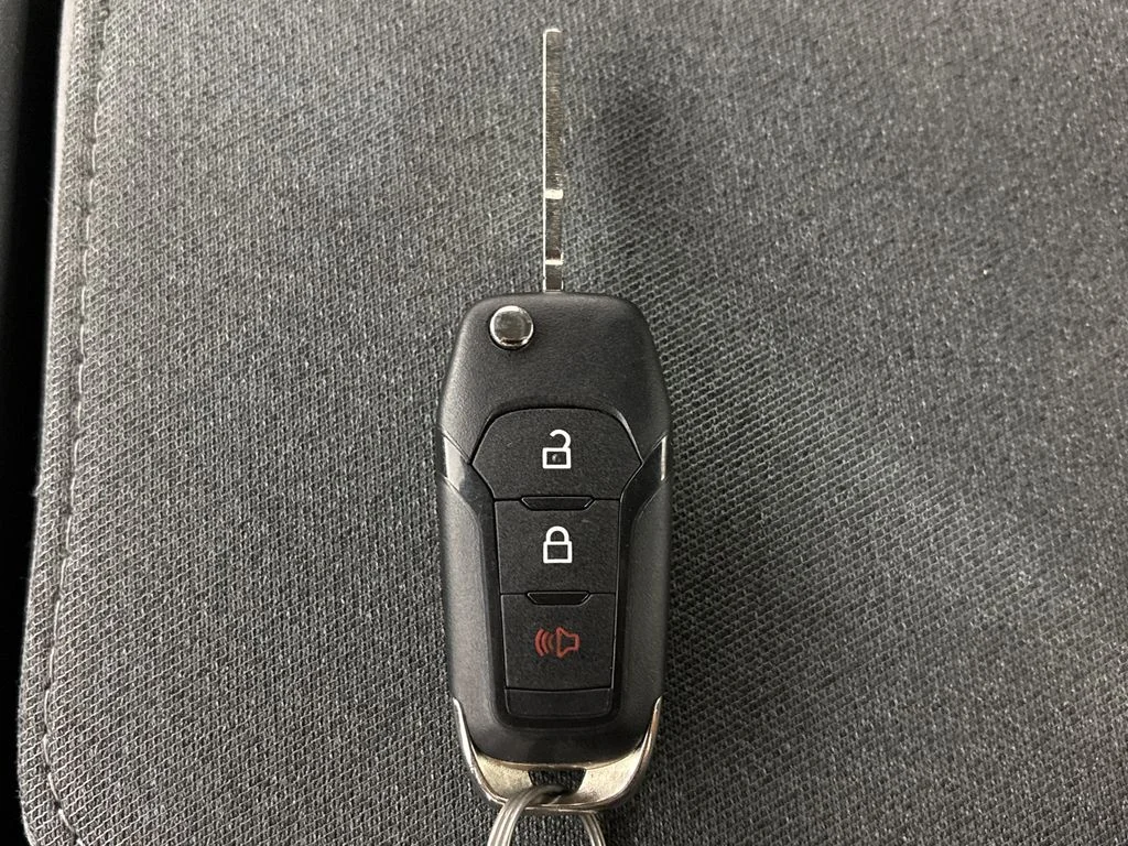 Certified Used 2024  Ford XLT image 33