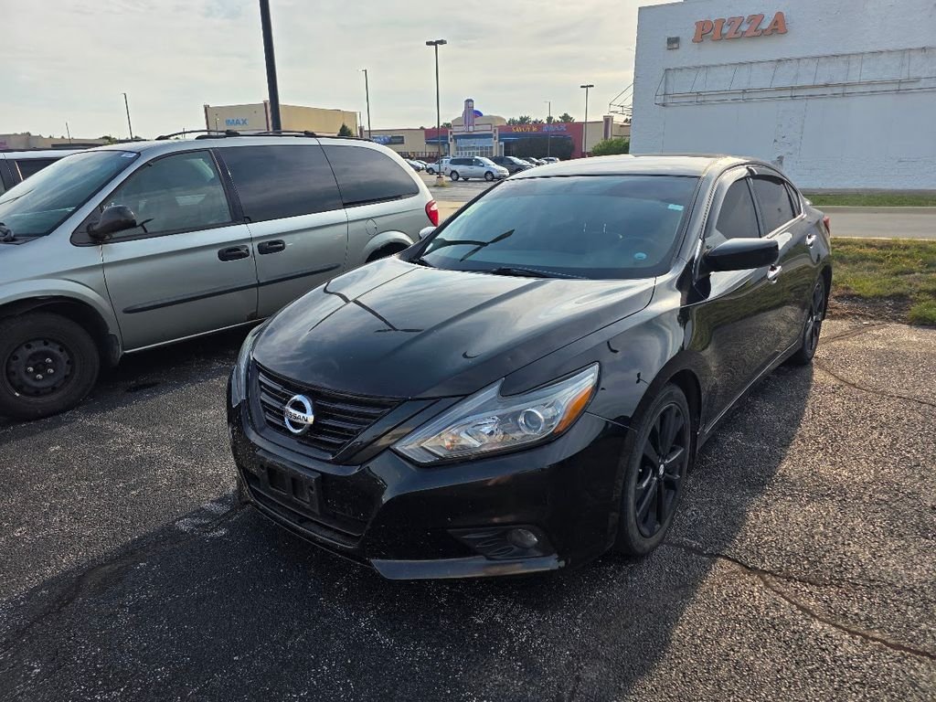 Used 2018 Super Black Clearcoat Nissan 2.5 SR image 2