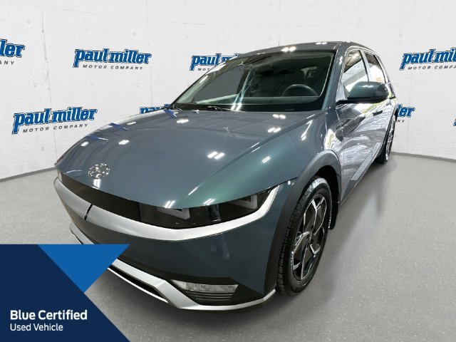 Certified Used 2023 Teal Hyundai SE image 1