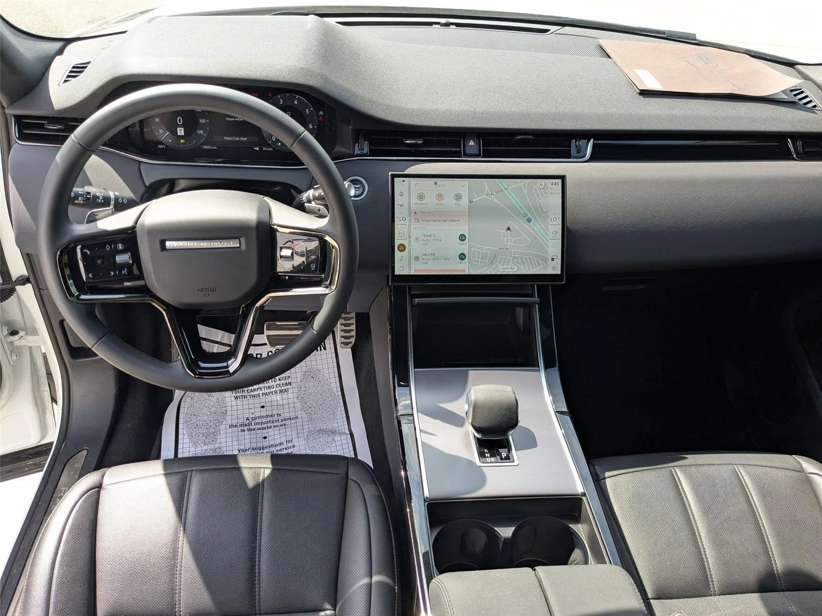 Used 2025 Fuji White Land Rover Dynamic SE image 26