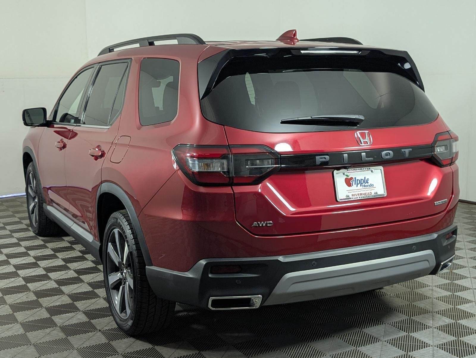 Certified Used 2023 Radiant Red Metallic II Honda AWD TRG image 4