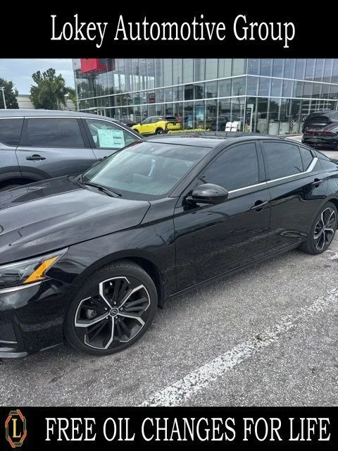 2023 Nissan Altima 2.5 SR's photo