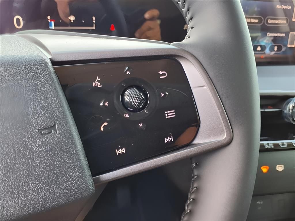 2025 Nissan Murano SV - Photo 24