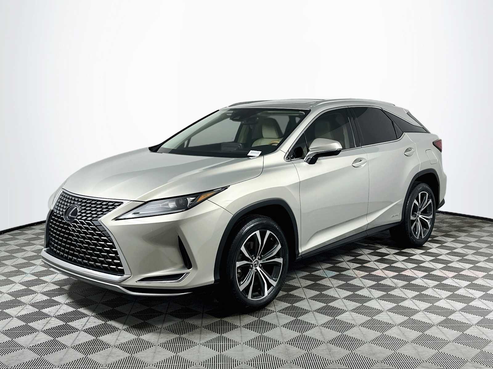 Used 2020 Moonbeam Beige Metallic Lexus  image 3