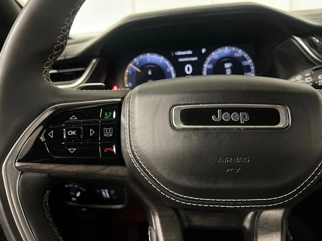 2023 Jeep Grand Cherokee Overland - Photo 34