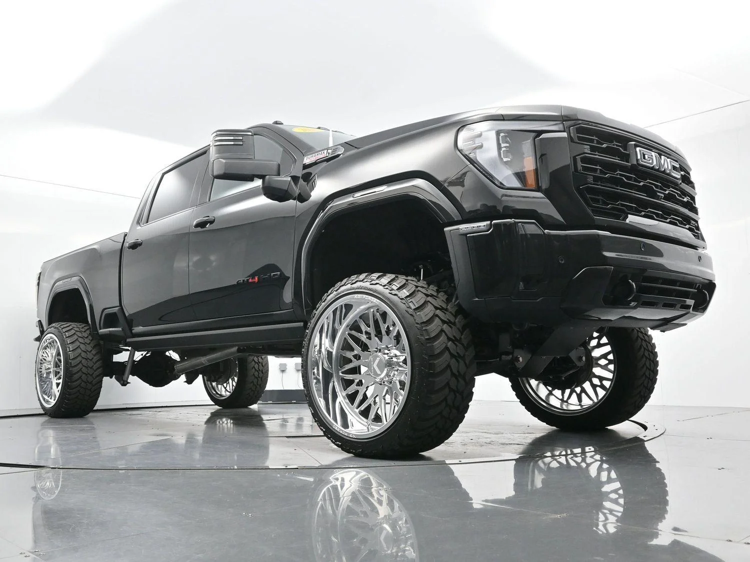 Used 2025 Onyx Black GMC AT4 image 48