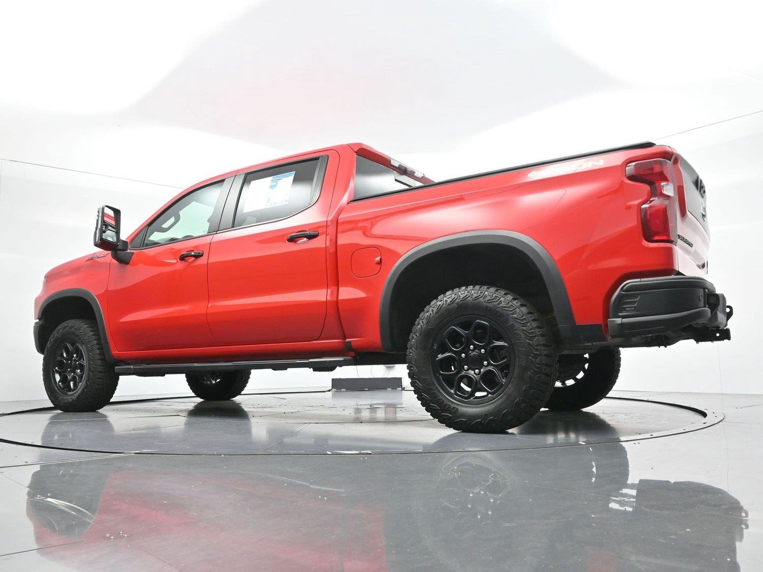 Used 2024 Red Hot Chevrolet ZR2 image 52