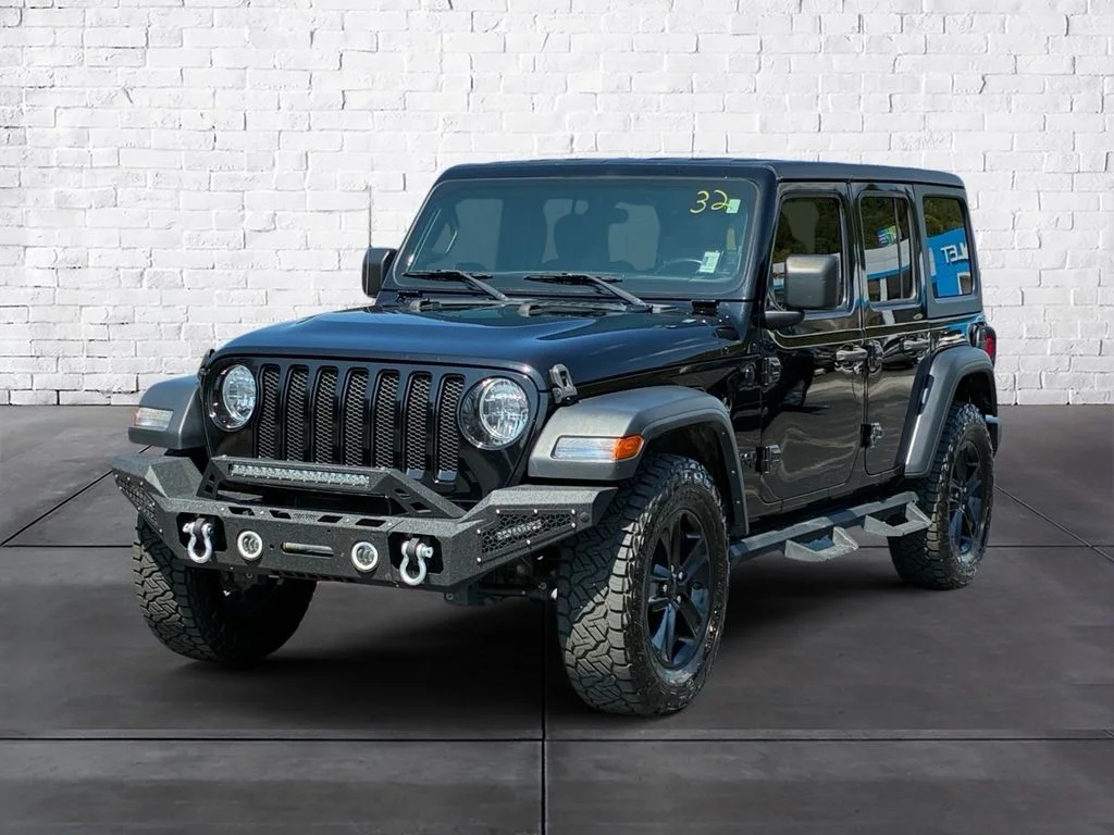 Used 2022 Black Jeep Unlimited Sport Altitude image 2