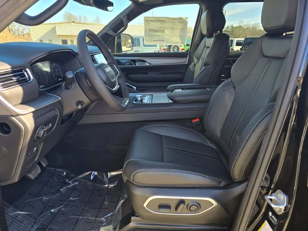 New 2026 Black Jeep  image 6
