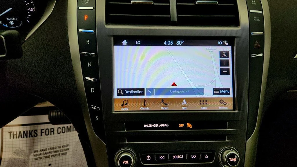 Used 2017 Magnetic Grey Metallic Lincoln Reserve FWD w/ Power Moonroof, 19