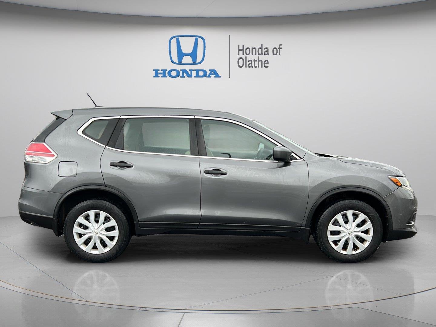 Used 2016 Nissan Rogue S with VIN JN8AT2MT2GW017079 for sale in Kansas City