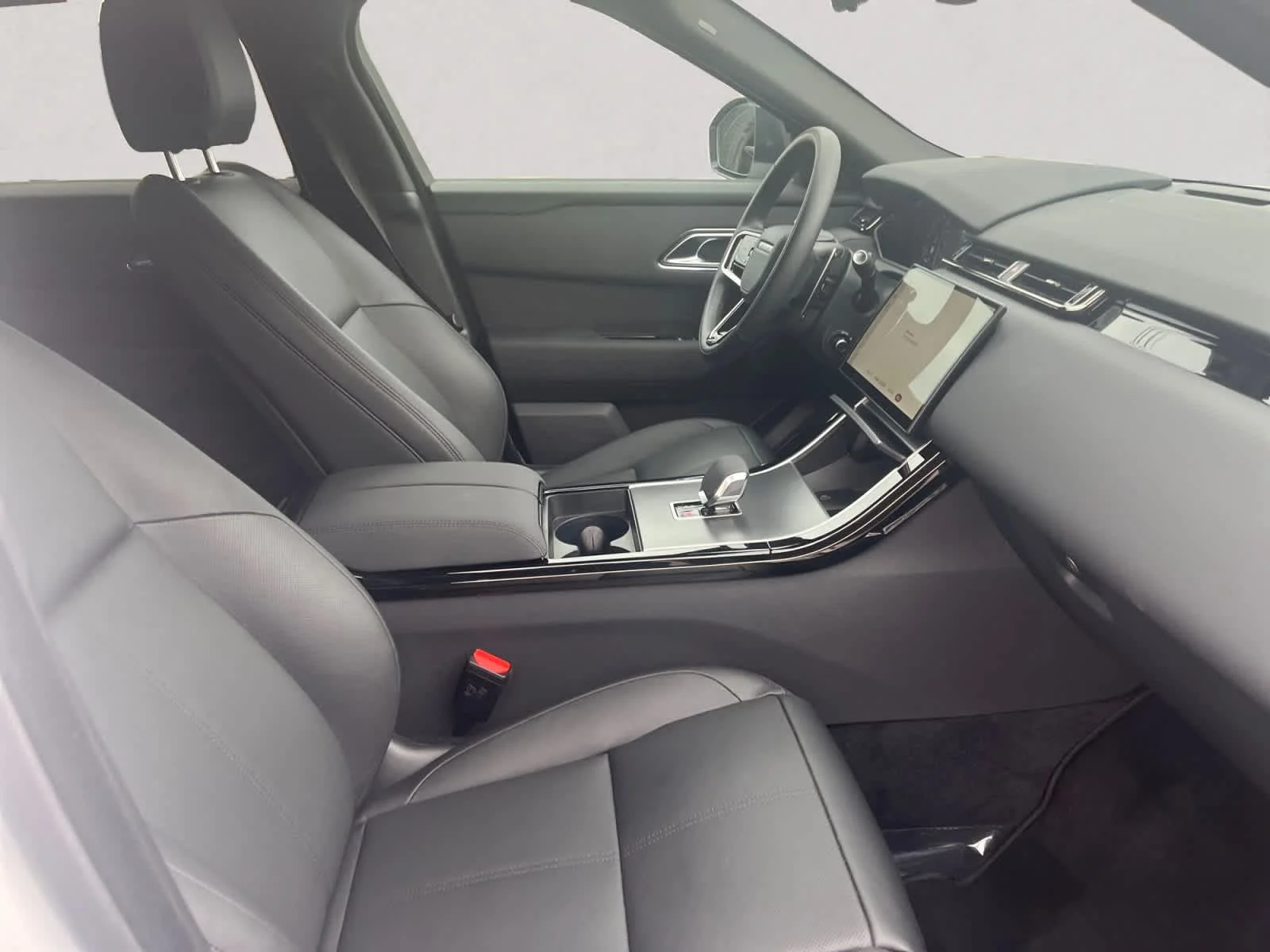 Used 2026 Fuji White Land Rover S image 15