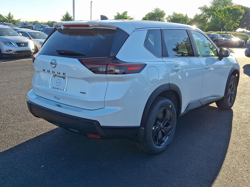 New 2026 Everest White Pearl TriCoat Nissan SV image 4