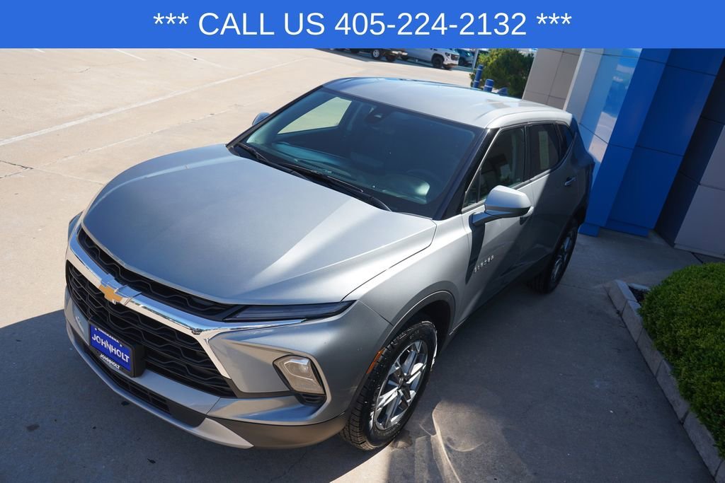 Used 2025 Sterling Gray Metallic Chevrolet 2LT image 14